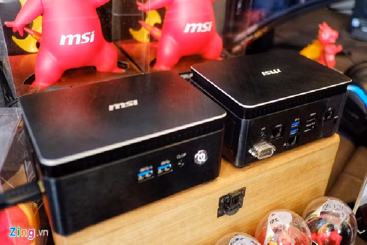 Cùng dòng CUBI nhưng ở phân khúc cao hơn là máy tính mini CUBI 3S, có kích thước lớn hơn và nặng hơn gấp đôi so với CUBI N. CUBI 3S hỗ trợ RAM tối đa 32 GB, cấu hình tùy chọn từ CPU Celeron, Pentinum như CUBI N cho đến i3 7100U và i5 7200U. 