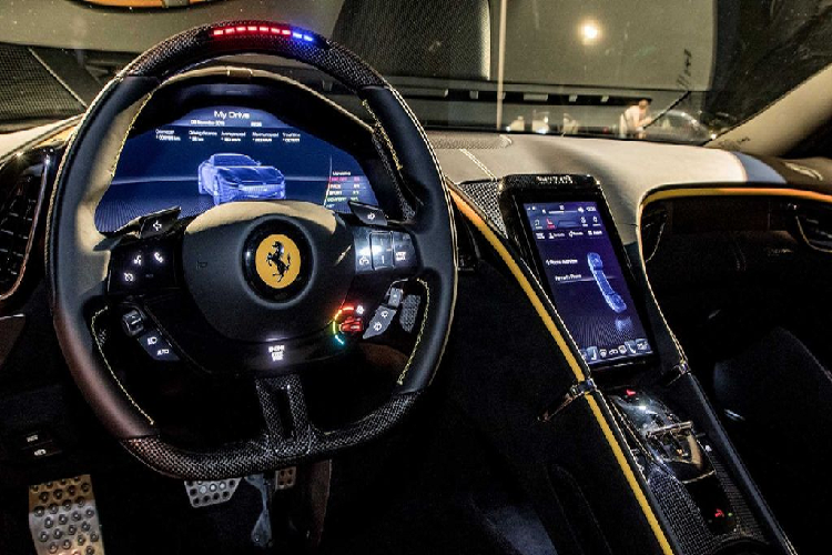 Hơn nữa, vị Giám đốc cũng chia sẻ rằng việc đưa ra thị trường những mẫu xe Ferrari nữ tính sẽ gây ảnh hưởng tiêu cực tới doanh số khi đánh mất đi một lượng khách hàng nam giới vào tay đối thủ.