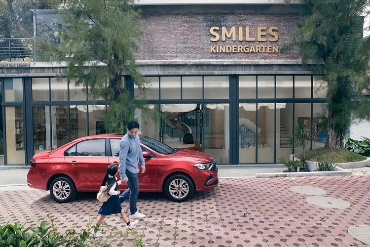 Hãng xe ôtô Volkswagen tập trung khai thác phân khúc bình dân, cụ thể là những khách hàng trẻ tuổi, sinh sống tại các thành phố lớn ở Trung Quốc và đang tìm kiếm một chiếc xe đầu đời. Hướng tới một phân khúc đầy tiềm năng, Jetta giờ đây đã gặt hái được những thành công bước đầu với doanh số gần 30.000 chiếc chỉ sau 3 tháng xuất hiện, phá kỉ lục và trở thành hãng xe thành công nhất trong 3 tháng đầu tiên tại Trung Quốc.