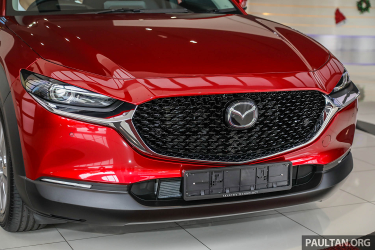 Là sản phẩm lấp đầy khoảng trống giữa CX-3 và CX-5, CX-30 mang kích thước (Dài x Rộng x Cao) lần lượt: 4.395 x 1.795 x 1.540 mm và chiều dài cơ sở 2.655 mm.