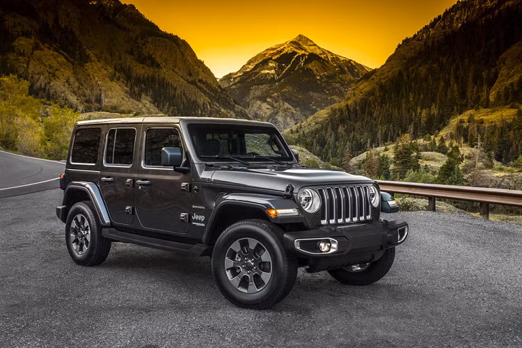 Cơ quan Quản lý an toàn giao thông đường cao tốc Mỹ (NHTSA) đang điều tra hàng nghìn chiếc xe ôtô Jeep Wrangler có các mối hàn ở phần khung sườn bị lỗi. Những chiếc xe thuộc diện điều tra được sản xuất từ năm 2018 đến năm 2019.