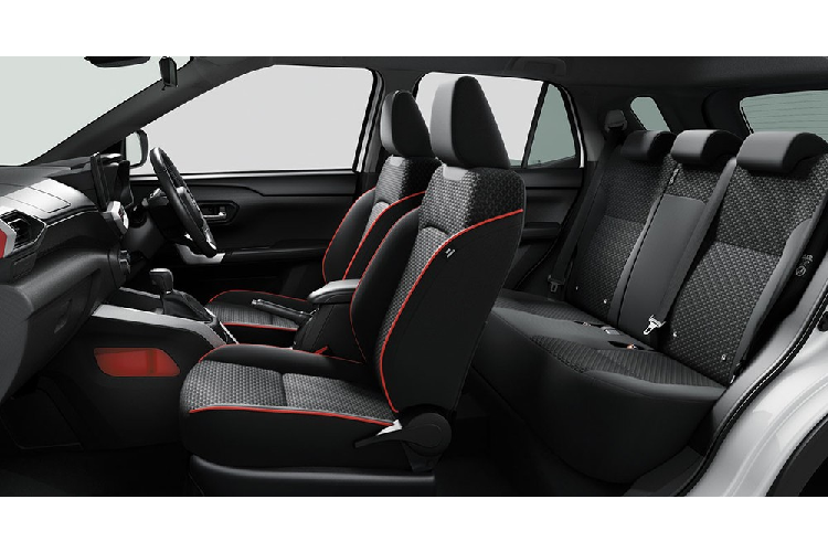 Khi có mặt trên thị trường, Raize 2020 sẽ được định vị thấp hơn đàn anh Toyota C-HR vốn cũng là SUV cỡ B. Giá xe Toyota Raize 2020 chưa được công bố, nhưng nó sẽ là mẫu SUV giá rẻ nhất của thương hiệu Toyota.