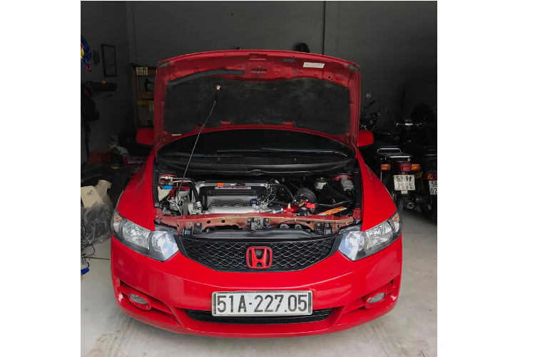 Mô-ment xoắn cực đại 188Nm đạt được tại 6.100 vòng / phút. Sức mạnh được truyền xuống cầu trước (FWD) thông qua hộp số tay 6 cấp (6 MT).