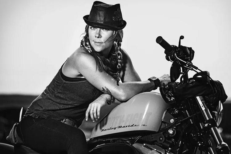 Tay đua Jessi Combs còn làm chủ nhiều chương trình truyền hình, như "The List" của Autoblog trong suốt 70 tập từ tháng 12/2011 đến tháng 12/2017, hay chương trình "Overhaulin'", "Extreme 4x4" và "All Girls Garage". Cô cũng là khách mời tham gia các chương trình: "Mythbusters" và "Jay Leno's Garage."