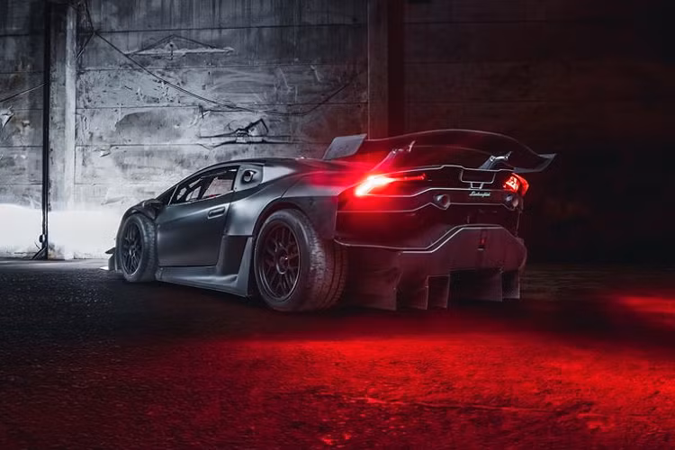 Nơi đây chính là nơi thử nghiệm xe lý tưởng của nhiều hãng xe danh tiếng trên thế giới, nó hội tụ đủ những yếu tố nhằm đẩy những mẫu xe lên tới giới hạn của mình. Ở đây, Lamborghini Huracan LP1200 đã thể hiện được khả năng của mình cũng như đem lại cho đội ngũ kĩ sư những thông số cần thiết nhằm hoàn thiện hơn phiên bản này.