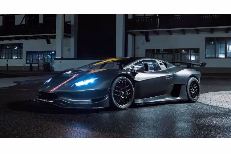 Có thể dễ dàng thấy, chiếc siêu xe Lamborghini Huracan Super Trofeo Zyrus Engineering đã được làm mới khá nhiều chi tiết cả nội thất lẫn ngoại thất và động cơ.