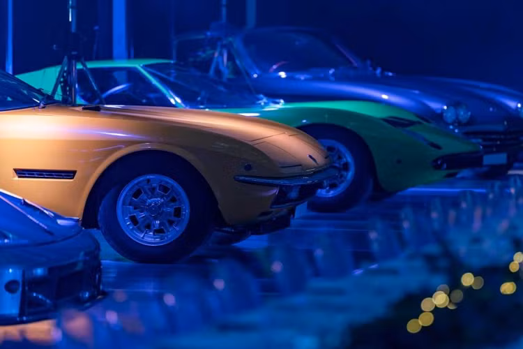 Francesco Stevanin, giám đốc kỹ thuật của Polo Storico, đã tham dự sự kiện này để cung cấp thêm những thông tin về các hoạt động của Polo Storico, bao gồm khôi phục và chứng nhận tất cả các Lamborghinis được sản xuất trước và đến năm 2001, cũng như nhà sản xuất phụ tùng gốc cho những chiếc Lamborghini cổ điển, với hơn 200 mã phụ kiện mới được giới thiệu chỉ trong năm ngoái.