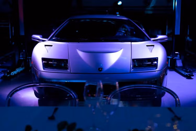 Bộ sưu tập có sự góp mặt của những chiếc xe “từ cổ chí kim” như 400GT cho tới mẫu xe nổi tiếng Murciélago SV năm 2009, Countach, Diablo, SUV LM002, Islero S và Gallardo cũng là những chiếc xe góp mặt trong buổi tối đặc biệt này.