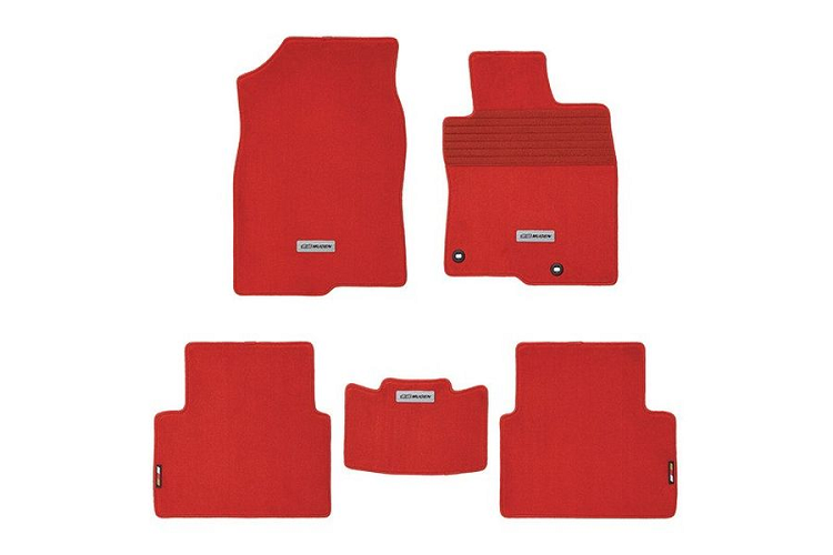 Hệ truyền động của Civic Type R không có gì mới mẻ, chiếc hatchback hiệu suất cao Honda vẫn mạnh 320 mã lực và mô-men xoắn cực đại 400Nm.