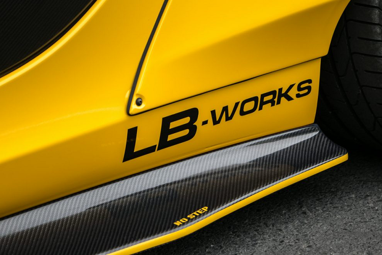 Trong số 5 chiếc xe được trang bị Liberty Walk tại Việt Nam, McLaren 650S Spider là mẫu xe duy nhất được nhắc tới hai lần khi đã có tới hai chiếc được trang bị gói độ đến từ thương hiệu này.