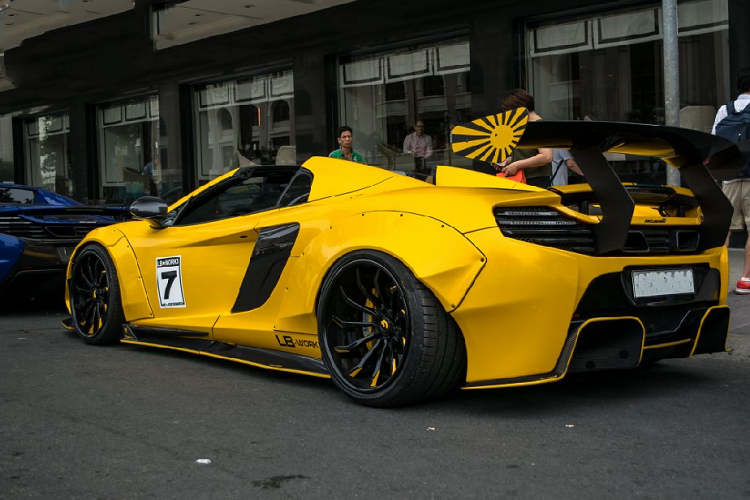 Nhưng với tinh thần phóng khoáng, tự do sáng tạo trong việc độ xe mà Liberty Walk đã lan tỏa, phong trào độ Liberty Walk đã và đang dần phát triển một cách mạnh mẽ trên toàn thể giới. Việt Nam không phải một ngoại lệ khi đã có tới 5 chiếc xe được trang bị những gói độ đến từ thương hiệu này, và gần đây nhất chính là chiếc McLaren 650S Spider Liberty Walk với lớp áo Harrods Livery.