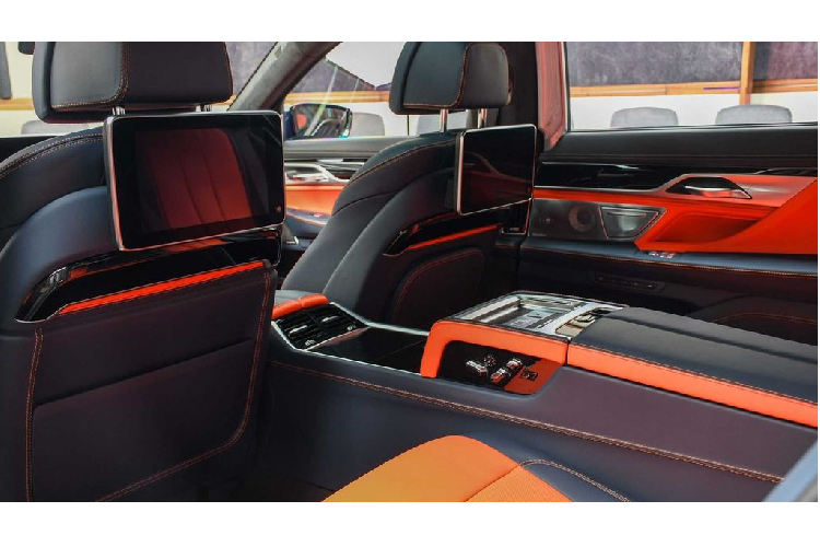 Giá xe BMW Alpina B7 2020 màu độc tại Abu Dhabi này hiện vẫn chưa được công bố, tuy nhiên nó sẽ không hề rẻ so với bản thường.