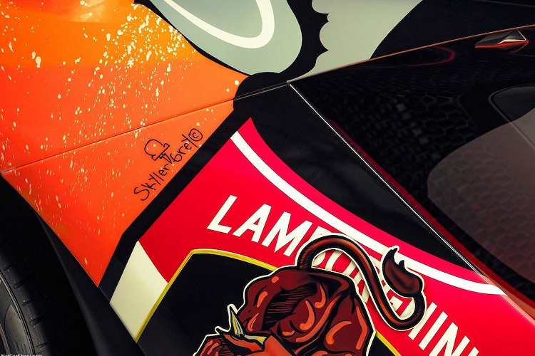 Chiếc xe là một phần trong dự án "Lamborghini Sicura, được hãng siêu xe Ý hợp tác cùng công ty công nghệ Salesforce. Trong đó công nghệ Blockchain được ứng dụng nhằm bảo vệ Aventador S by Skyler Grey như một tác phẩm nghệ thuật. Nó liên quan đến một quá trình chứng nhận tính xác thực, sử dụng công nghệ Salesforce Blockchain để đảm bảo an ninh dữ liệu và không bị lỗi. Hệ thống bảo vệ này nhằm ngăn chặn việc có ai muốn sao chép lại tác phẩm; đồng thời theo dõi và xác nhận tất cả các thông tin liên quan đến chiếc xe.