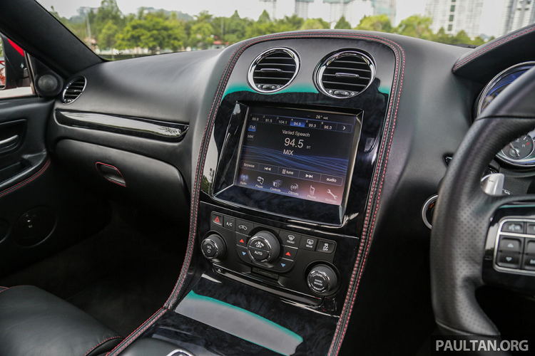 Là mẫu xe thể thao, Bufori CS vẫn sở hữu những công nghệ hỗ trợ lái và an toàn như chống bó cứng phanh ABS, phân bố lực phanh điện tử, hệ thống cân bằng điện tử, kiểm soát hành trình thích ứng, hỗ trợ giữ làn, cảnh báo sai làn đường, giám sát điểm mù, cảnh báo phương tiện phía sau, camera lùi và 2 túi khí.