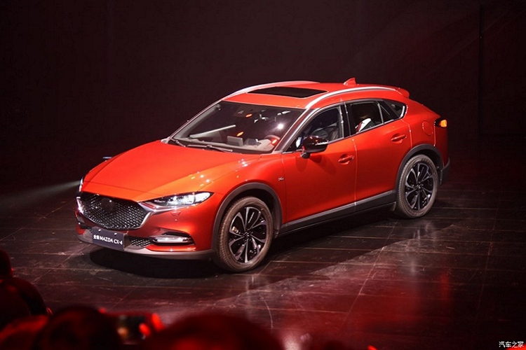 Vào hồi tháng 8 năm nay, cánh săn ảnh tại Trung Quốc đã bắt gặp Mazda CX-4 2020 mới phiên bản nâng cấp trên đường thử. Đến nay, mẫu crossover cỡ C này mới được giới thiệu tại thị trường tỷ dân.