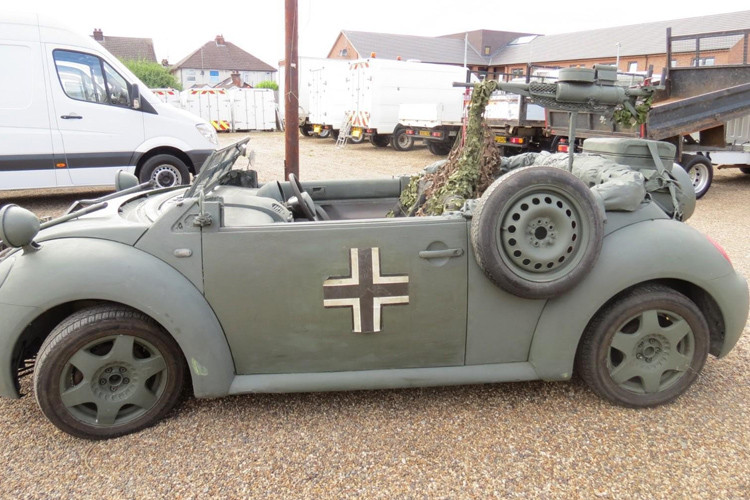 La zăng hợp kim 16 inch được sơn đồng màu xe.