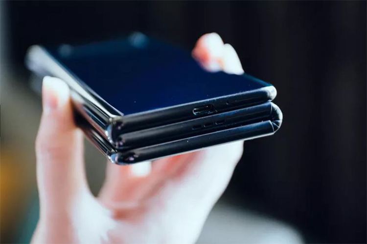 Smartphone man hinh gap lam 3 di nhat hien nay-Hinh-3