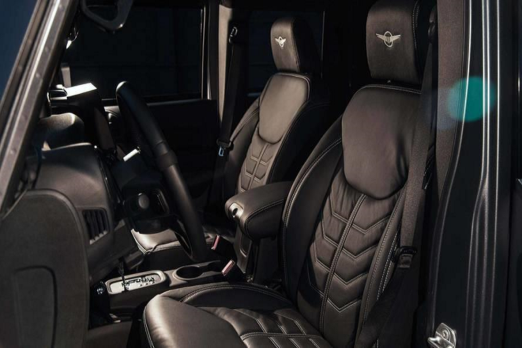 Phiên bản Tank đời trước khởi điểm từ 165.000 USD cho bản tiêu chuẩn. Bản Tank X từ 259.000 USD, còn bản chống đạn Tank X Military Edition từ 295.000 USD.