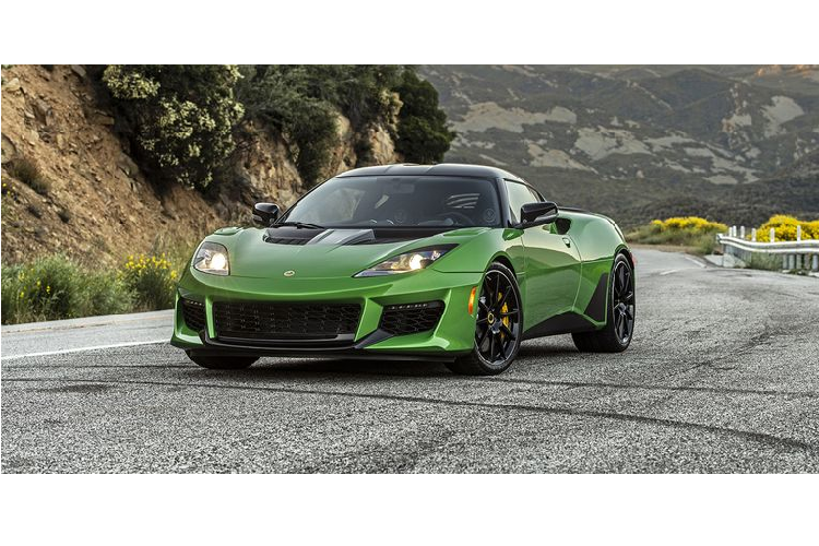 Ngoài việc đánh giá về tốc độ, khả năng tăng tốc và thời gian hoàn hành vòng đua, yếu tố phản hồi từ tài xế cũng rất quan trọng để đánh giá một chiếc xe tốt nhất, giành chiến thắng chung cuộc.