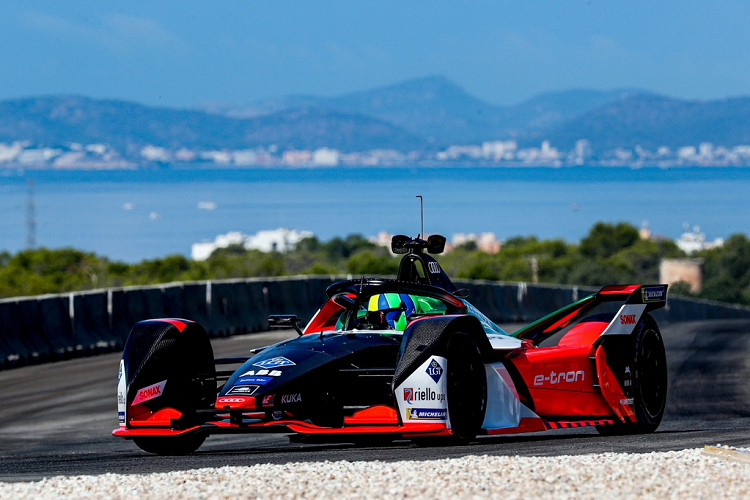 Chi phí sản xuất xe đua của mỗi đội cũng bị FIA hạn chế lại với số tiền 380.000 USD. Tuy nhiên các chi phí về bộ pin và phụ tùng của nhà sản xuất sẽ không được tính trong khoản này.