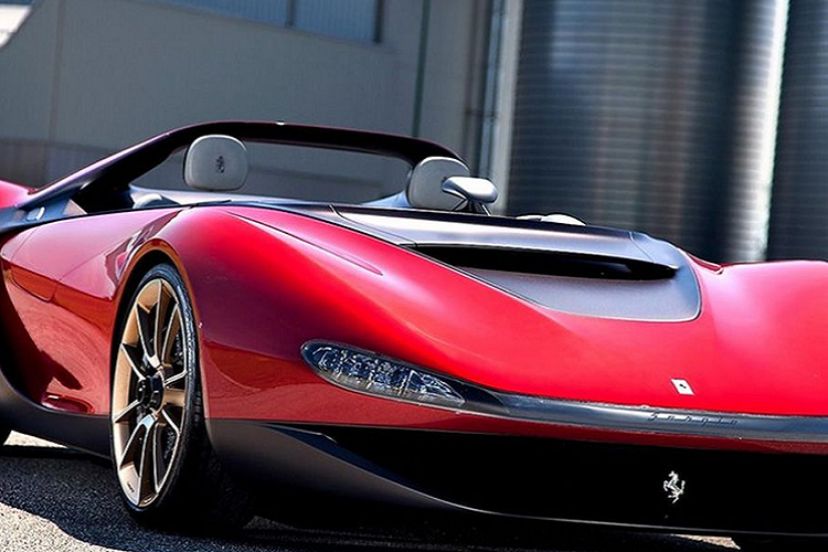 Là chiếc xe nhằm tôn vinh mối quan hệ hợp tác giữa hãng Ferrari và Pininfarina, chiếc siêu xe Ferrari Sergio được cải tiến khá nhiều với động cơ V8 4.5L, công suất 597 mã lực