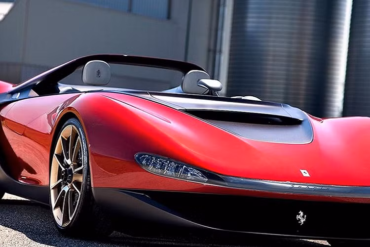 Là chiếc xe nhằm tôn vinh mối quan hệ hợp tác giữa hãng Ferrari và Pininfarina, chiếc siêu xe Ferrari Sergio được cải tiến khá nhiều với động cơ V8 4.5L, công suất 597 mã lực