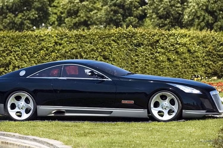 Mercedes-Benz Maybach Exelero được xem là chiếc xe hiếm nhất thế giới. Nó có giá 8 triệu USD. Siêu xe do hãng Maybach từng xuất hiện trong những MV ca nhạc "Lost One" của Jay-Z. Exelero sau đó được bán lại cho rapper Bryan "Birdman" Williams