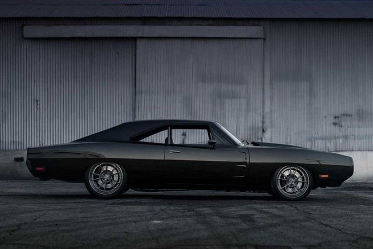 Form dáng nguyên thuỷ hoài cổ của chiếc xe cơ bắp Mỹ năm 1970 được bảo toàn nguyên vẹn.