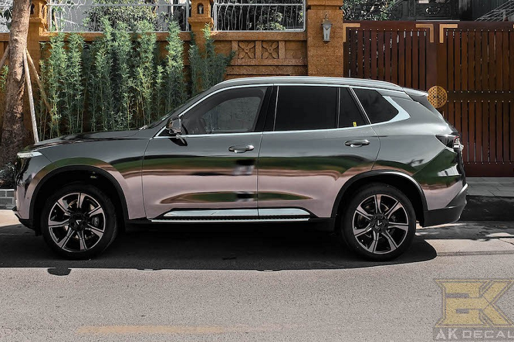 Dù vẫn còn nhận được nhiều ý kiến trái chiều nhưng những chiếc xe VinFast Lux SA 2.0 và Lux A 2.0 đã bước đầu nhận được sự ủng hộ của khách hàng, và ngày càng lăn bánh nhiều hơn trên đường phố. Sự phổ biến của những chiếc VinFast tất yếu cũng sẽ dẫn tới nhu cầu cá nhân hoá của khách hàng.