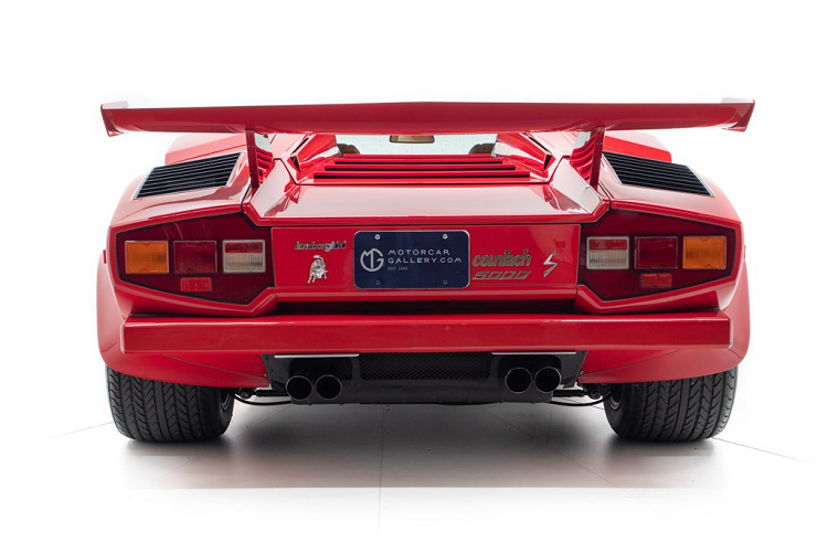 Vẻ đẹp siêu xe Lamborghini Countach LP 5000 S đang được rao bán.