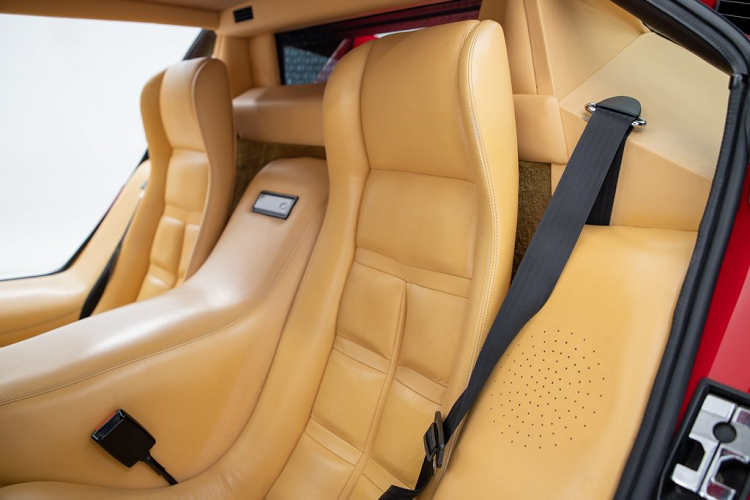 Nội thất siêu xe Lamborghini Countach LP 5000 S của Mario Andretti.