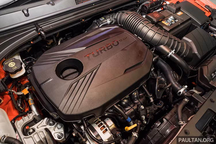 Thiết kế mới của Veloster cùng những nâng cấp về động cơ khiến mẫu xe này có hi vọng trở lại Việt Nam cũng như thành công trong khu vực Đông Nam Á.