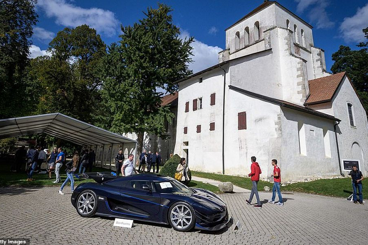 Đây là một thương vụ đặc biệt, vì nó là một bộ sưu tập siêu xe cá nhân sử dụng rất ít nên còn rất mới. Một thú vị khác, tất cả sẽ được bán mà không có giá khởi điểm