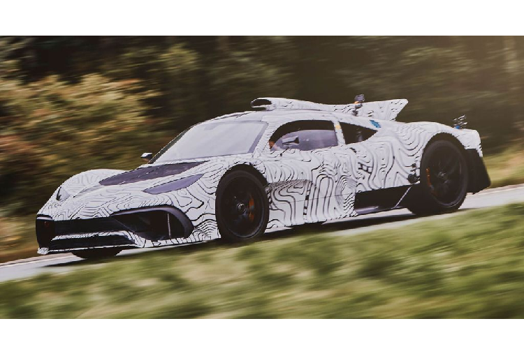 “Bạn có thể mở hết van tiết lưu nhưng chẳng ai quan tâm trong giải đua F1 bởi chiếc xe thường chạy ở 5,000 vòng/phút,” phát biểu năm ngoài của Chủ tịch AMG Tobias Moers. 