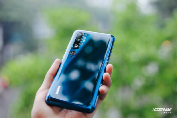 Tren tay Xiaomi Mi CC9 Pro gia 11 trieu tai Viet Nam