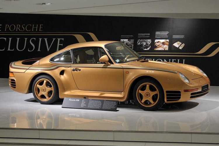 Bảo tàng Porsche được đặt tại Stuttgart sẽ trưng bày hai chiếc Porsche 959 hàng hiếm, trong số bảy bộ sưu tập trước đây thuộc sở hữu của một vị đại gia người Ả Rập Xê Út.