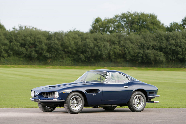 Ferrari 250 SWB Speciale Những gì bạn đang nhìn ở đây là một chiếc Ferrari được chế tạo độc nhất bởi Bertone, và dành cho Bertone. Cụ thể, Nuccio Bertone, người đã ủy thác nó cho mục đích sử dụng cá nhân của riêng mình và được thiết kế bởi Giorgetto Giugiaro. Một trong những đặc điểm nổi bật là mặt trước mũi cá mập hung dữ.