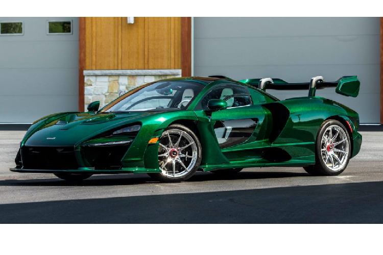 Có thể nói, những chiếc Senna đã từ lâu trở thành thứ mà mọi người mê xe đều ao ước. Đã có rất nhiều những người nổi tiếng đã đặt mua cũng như sở hữu cho mình một chiếc như Cristiano Ronaldo, Manny Khosbin hay cả youtuber nổi tiêng Shmee150.