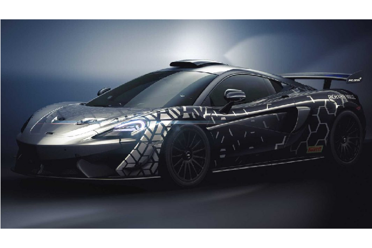 Không chỉ gia tăng về hiệu suất động cơ, chiếc xe còn được làm nhẹ đi giống với 600LT và 570S GT4. Mclaren 620R 2020 mới có trọng lượng khô chỉ 1.282 kg, nhẹ hơn 31 kg so với 570S. 620R có thể tăng tốc lên 100 km/h trong chỉ 2,9 giây, đạt 200 km/h trong chỉ 8,1 giây và tốc độ tối đa ở mức 322 km/h.