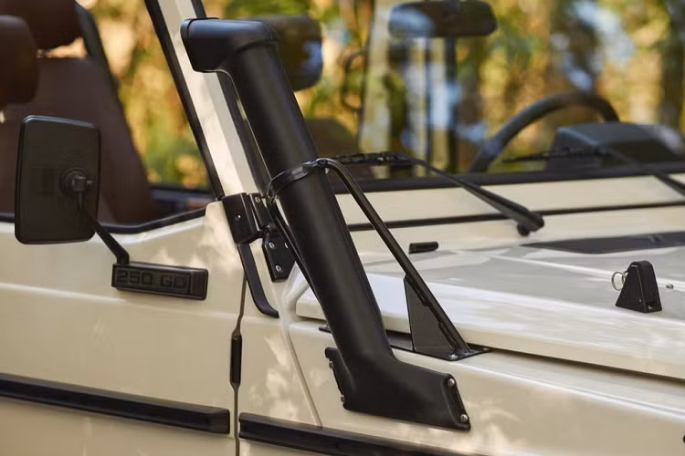 Các bộ phận chính trên xe được gia cố, loại bỏ các vết ăn mòn và được sơn lót chống gỉ. Khung được sơn tĩnh điện. Các tấm thân xe cũng được sơn chất lượng cao.