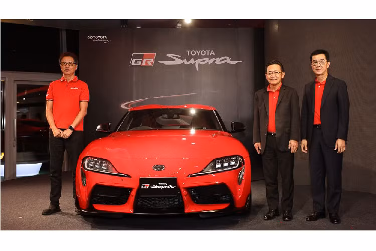 Xe sở hữu khối động cơ 6 xy-lanh thẳng hàng (I6) dung tích 3.0L tăng áp do hãng BMW phát triển, khối động cơ này cho công suất tối đa 335 mã lực và mô-men xoắn cực đại đạt 494 Nm có được tại dải vòng tua máy từ 1.550 đến 4.400 vòng/ phút. Sức mạnh được truyền xuống cầu sau (RWD) thông qua hộp số tự động 8 cấp (8 AT).