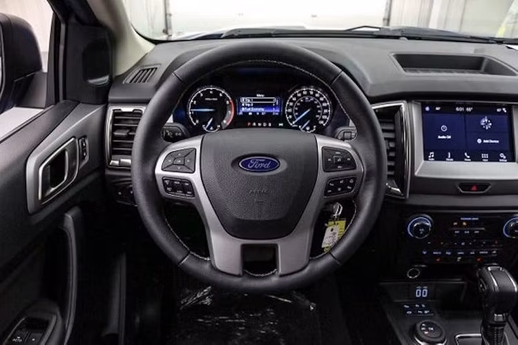 Phiên bản này hoàn toàn không có bất kỳ thay đổi hệ động lực nào so với những chiếc Ranger thường tại Mỹ khi vẫn trang bị động cơ 4 xi-lanh thẳng hàng 2.3l tăng áp EcoBoost kết hợp với hộp số tự động 10 cấp.