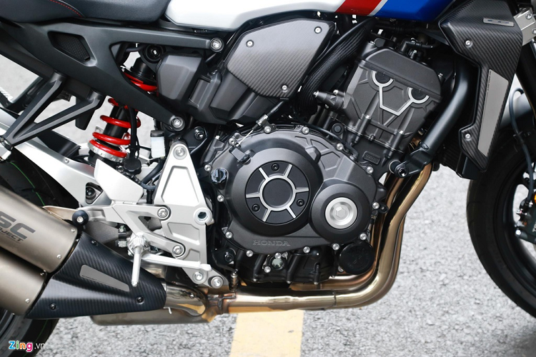 Ducati Scrambler 1100 phù hợp với những tay lái ưa cảm giác lái hơi "hỗn" và nhiều cảm xúc, nhưng lại muốn sở hữu một chiếc xe có vẻ ngoài lịch lãm và mềm mại. 