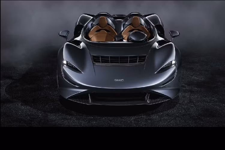 Với cách thiết kế này, khi xe hoạt động ở tốc độ cao, các cánh gió được đặt bên trong đầu xe sẽ hoạt động độc lập nhằm hướng luồng không khí đi theo những đường đi đã được tính toán trước. Việc này tạo ra một khoang “bong bóng” ngay tại khoang lái không mui, không kính chắn gió của xe, tạo nên một không gian yên tĩnh, không nhiễu loạn không khí bên trong cabin.