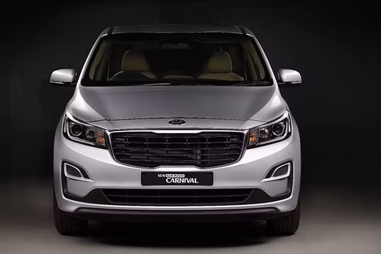 Động thái này của Kia Thái Lan được đánh giá là sẽ giúp mẫu xe MPV Kia Sedona gia tăng thêm sức cạnh tranh trước các đối thủ nhờ việc giá bán giảm, các trang bị đi kèm cũng nhiều và đầy đủ hơn.