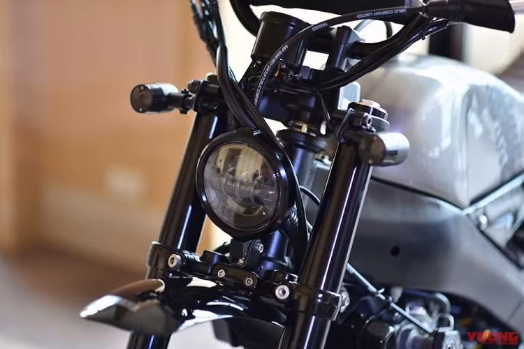 Theo đúng phong cách này, hệ thống xả đã được vắt cao.