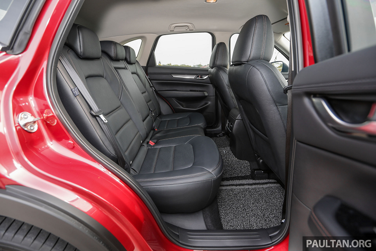 Các tính năng an toàn và hỗ trợ lái bổ sung khác như: đèn pha LED thích ứng (ALH), cảnh báo điểm mù (BSM), cảnh báo phương tiện cắt ngang khi lùi (RCTA), hỗ trợ phanh thành phố thông minh (SCBS R).