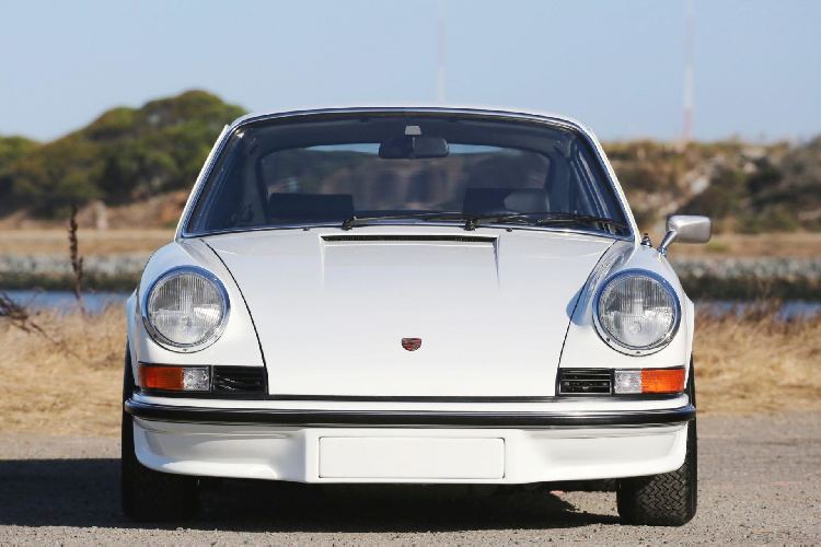 Vào năm 2017, chiếc xe này mang tới sự kiện The Quail Motorsports Gathering và giành chiến thắng tại sự kiện Carmel Concours 2018. Chiếc xe được bán với giấy Chứng nhận xác thực của hãng xe thể thao Porsche, hồ sơ tân trang, tài liệu nhà máy và biển số của California.