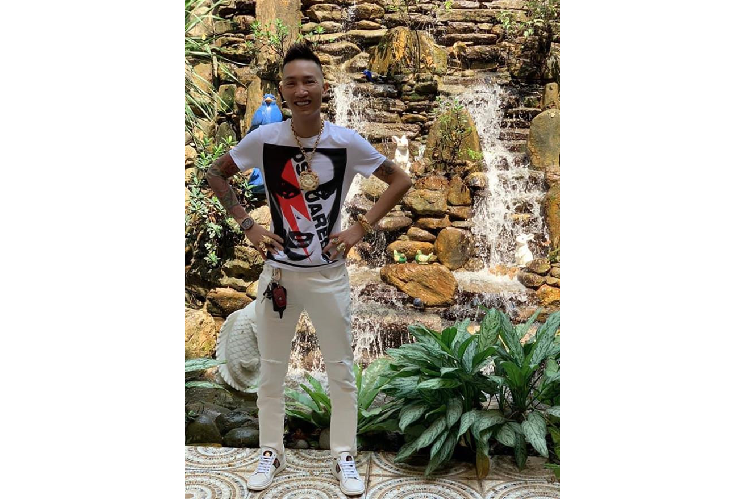 Huan Hoa Hong - chu cong ty lam dich vu Facebook o Viet Nam-Hinh-3