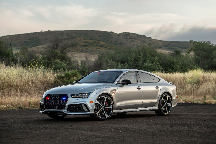 Chiếc xe Audi RS7 Sportback chống đạn có vận tốc lên tới 325 km/h.